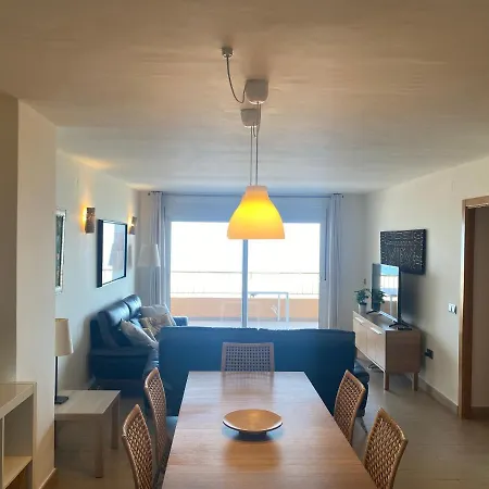 דירה Albamar Frontline 3 Bedrooms פואנגירולה