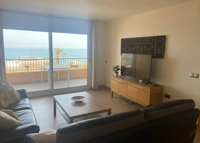 Albamar Frontline 3 Bedrooms